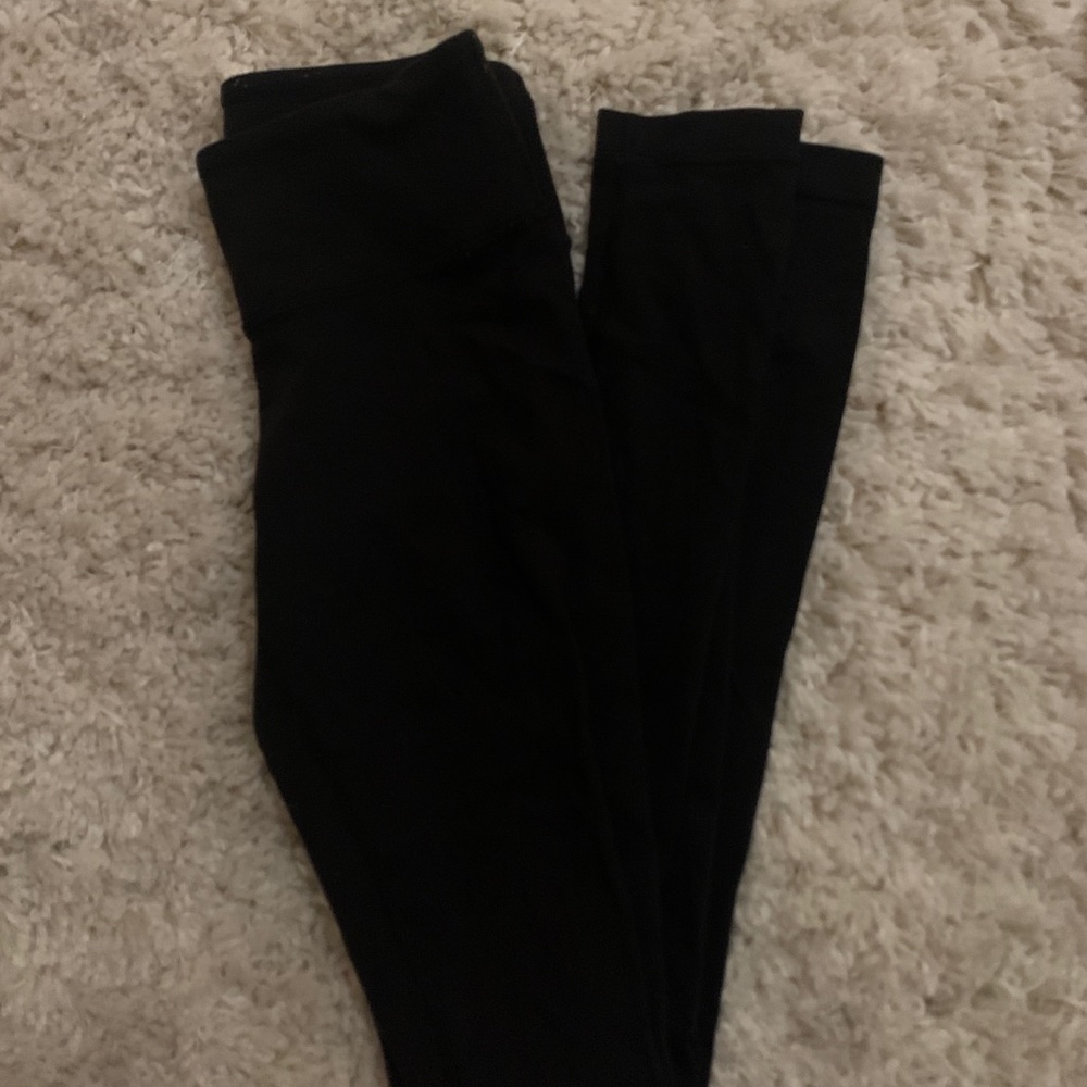 Black Lululemon leggings